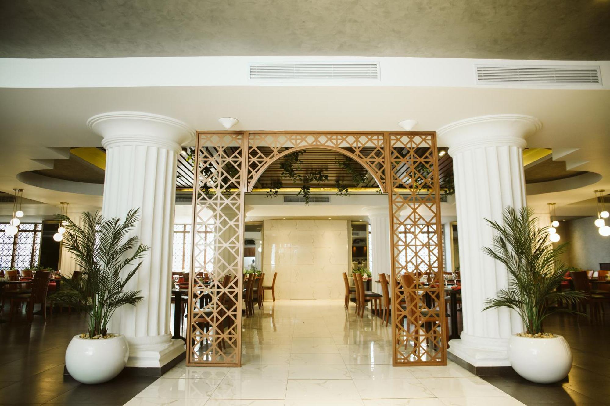 Pyramisa Downtown Residence Hotel Cairo Giza Exterior photo