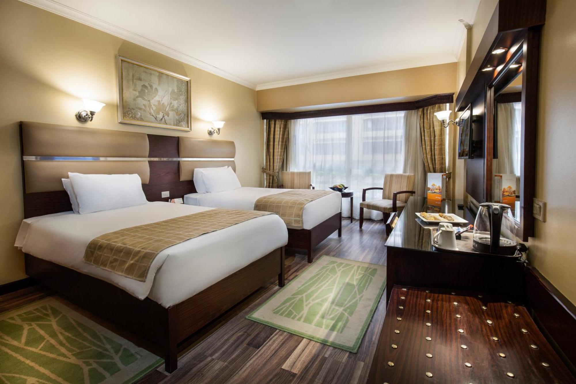 Pyramisa Downtown Residence Hotel Cairo Giza Exterior photo